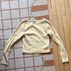 Gap yellow boatneck tee